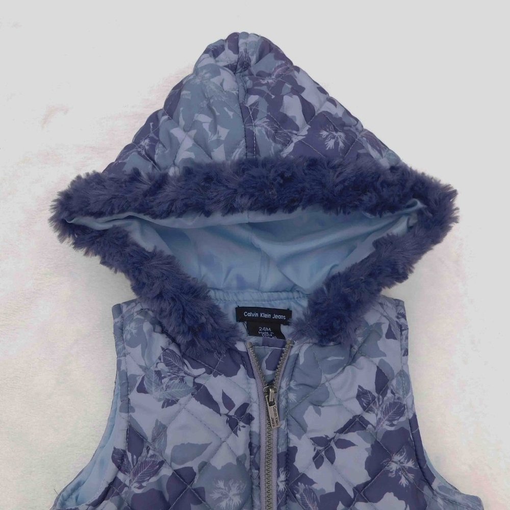 Calvin Klein Jeans 24M Pretty Insulated Vest with Faux Fur Trimmed Hood